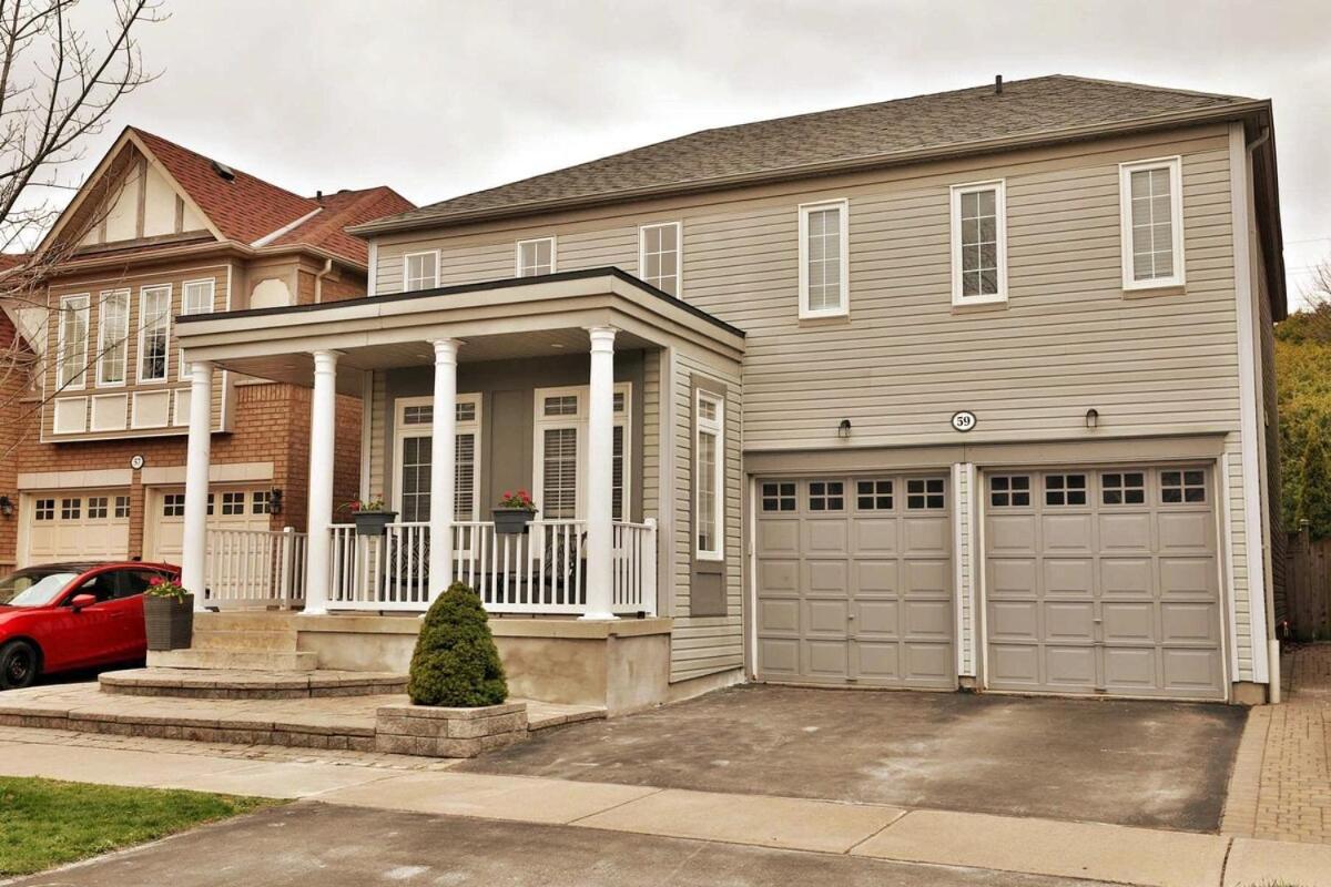 Finished 2 Bedroom Apartment In An Upscale Area Of Ajax Exterior foto