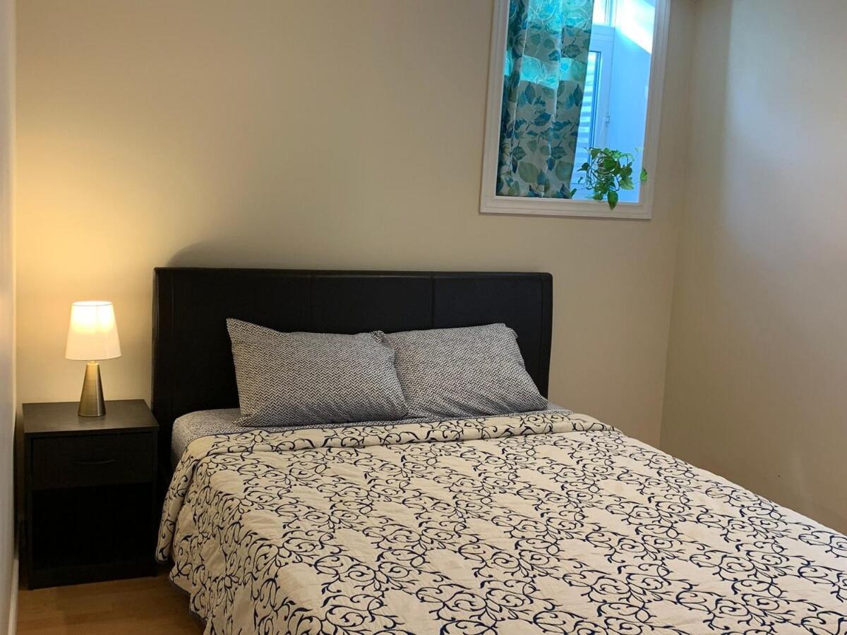 Finished 2 Bedroom Apartment In An Upscale Area Of Ajax Exterior foto